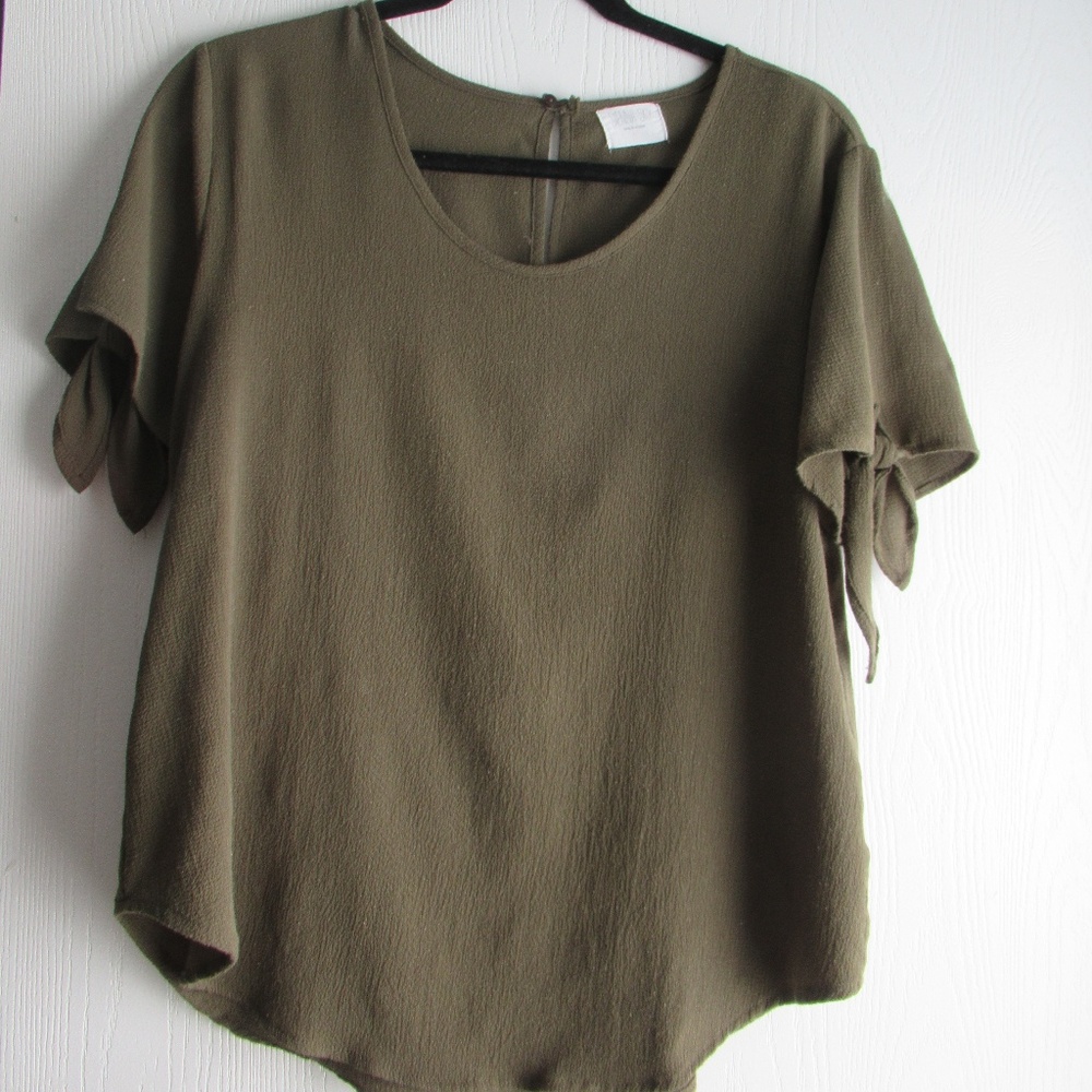 Sienna Sky Hunter Green Top